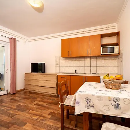 Cozy In Lejlighed Barbat na Rabu