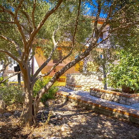 Cozy In Appartement Barbat na Rabu